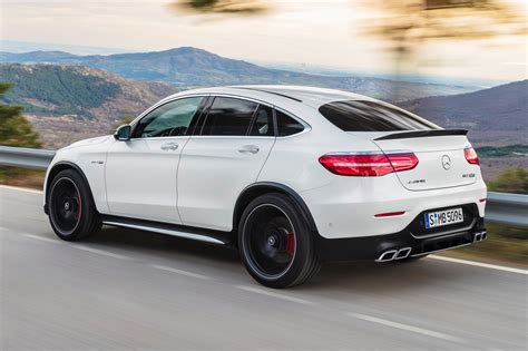 Jun 7, 2019 · The Mercedes-AMG GLC 63 and 63 S This model is largely unchanged. It still has its thunderous 469-hp, 479-lb-ft bi-turbo V-8 (470 hp and 516 lb-ft in GLC 63 S trim). . 