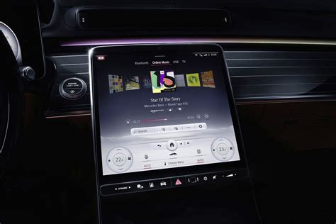 Mercedes-Benz embraces the touchscreen in the new …