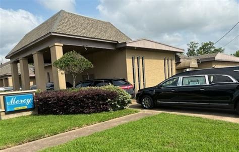 Mercy funeral home obituaries beaumont.  Celebration Service for Ms. "Red...