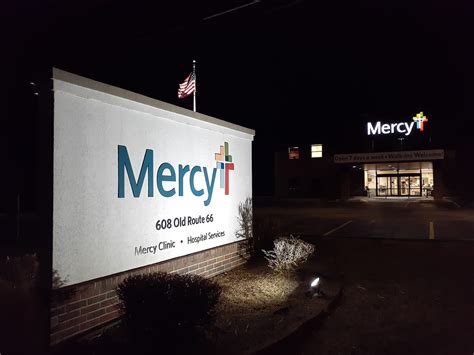 Mercy Pharmacy - St. Robert, 586 Old Route 66, St. Robert, M