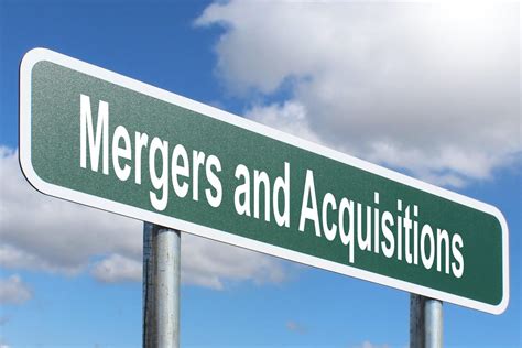 Mergers and inquisitions. Senior Trader. Partner. If you’re working at a legitimate prop trading firm as a trader, then you should expect to start at between $100K and $200K USD in total compensation (as of 2020). Base salaries are slightly over $100K, and … 