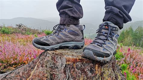 Merrel moab 3. Famous for its out-of-the-box comfort, durability and all-purpose versatility, its predecessors have enabled 25 million people to step further outdoors. This version features athletic materials for lighter-weight, versatile performance you can count on. FEATURES. • Breathable mesh and TPU upper. • Traditional lace closure. 