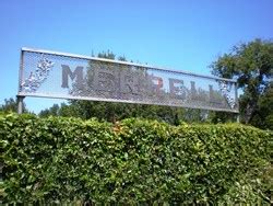 Merrell cemetery dallas tx.  In order to arrange access to visit the cemeter...
