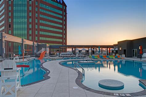 Merritt rooftop pool. May 24, 2018 · The new Canton rooftop pool will open on May 26th, 10am-midnight. Members can access the rooftop on weekends via the double elevators in the club lobby. During the week members must use the elevators inside the club near the indoor aquatics center to access the rooftop. 