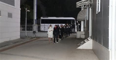 Mersin’de şantajcı çete çökertildi: 4 tutuklama, 4 ev hapsis
