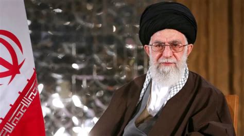 Meta, İran''ın dini lideri Hamaney''in Facebook ve Instagram hesaplarını kaldırdı