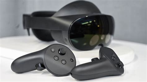 Meta quest 4. Connectivity. Wi-Fi 6E, USB-C. Wi-Fi 6, 2.4GHz/5GHz dual-band, Bluetooth 5.1. Wi-Fi 6, USB-C. Image: ByteDance. Well, there you have the specification sheet of VR headsets; while Meta Quest Pro is ... 