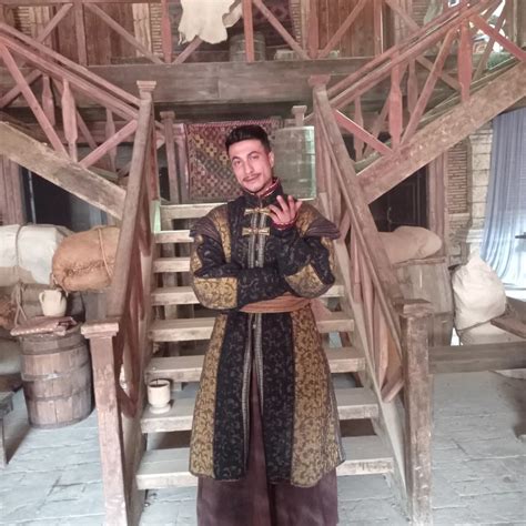 Metcourteusezel #Repost Çok sevdiğin, saydığın biriyle.. 