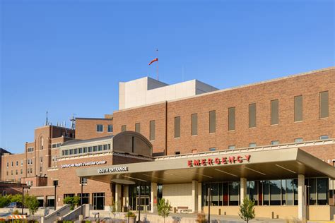 Methodist hospital mn. Dr. Peter E. Dyrud is a thoracic surgeon in Saint Louis Park, Minnesota and is affiliated with multiple hospitals in the area, including Park Nicollet Methodist Hospital and Regions Hospital. He ... 