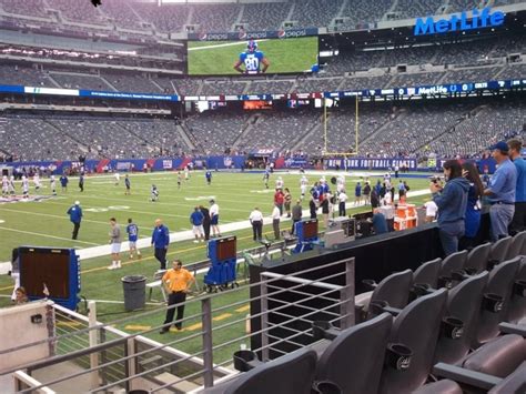  With premium seating taking up a majority of the best seats on the east side of MetLife Stadium, midfield sections 137-140 on the west sideline are the best lower level seats without a club price-tag. Section 139 is one of the most sought after non-premium seating sections for Giants games due to its location on the 50 yard line. . 