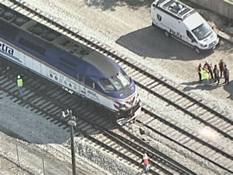 Metra Rock Island train derails near LaSalle Street Monday; normal service resumes