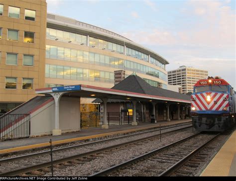 Metra rail upn. Union Pacific North (UP-N) ... Receive Metra’s customer newsletter and other Metra news. Submit. Webpage Translation ©2021 Commuter Rail Division of the Regional ... 