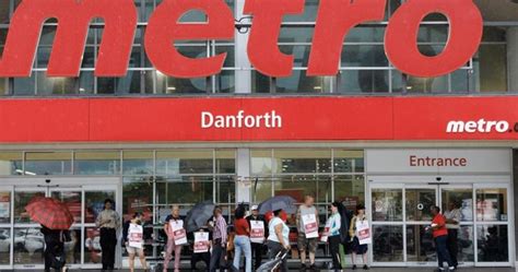 Metro asks Labour Ministry for help reaching deal with striking GTA workers, Unifor
