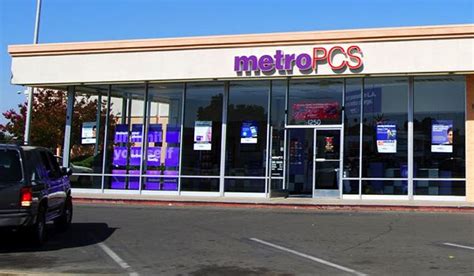 Metro PCS Location - Irving. on map. review. bad place. 2585 W Irving Blvd, Irving, TX 75061. 972-259-5003. Mo. 10:00am-8:30pm. Tu. 10:00am-8:30pm.. 