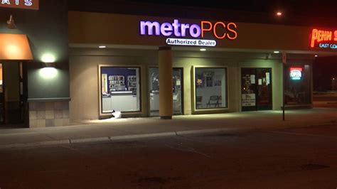 Metro pcs lansing. Metro PCS - East Lansing is located on 1350 W Lake Lansing Rd, East Lansing, MI 48823 Locations nearby Metro PCS - Lansing 2121 E Michigan Ave, Lansing, MI 48912 