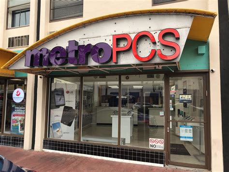 Metro pcs miami. Oct 11, 2023 · Metro by T-Mobile. (4 Reviews) 501 Marlins Way #4, Miami, FL 33125, USA. Metro by T-Mobile is located in Miami-Dade County of Florida state. On the street of Marlins Way and street number is 501. To communicate or ask something with the place, the Phone number is (877) 719-2345. You can get more information from their website. 