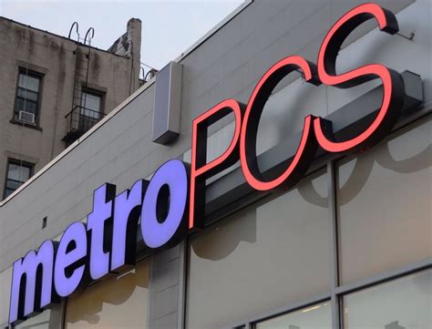 Metro pcs.. Oct 11, 2017 · MetroPCS is a prepaid service owned by T-Mobile; it also uses T-Mobile's fast-performing cellular network. MetroPCS offers a wider variety of plans than T-Mobile's lone unlimited plan, and each of ... 