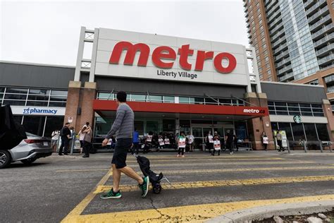 Metro wants Ontario government to appoint mediator to help end workers strike