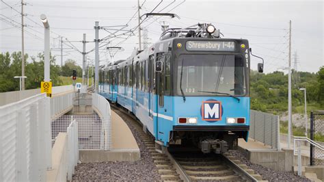 MetroLink experiencing delays Monday morning
