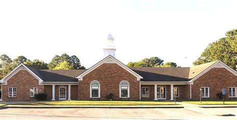 Metropolitan funeral home portsmouth blvd. When it comes to funeral homes, Gregory Levett Funeral Home stands out among the rest. Founded in 1999, the company has grown to become one of the most respected and trusted funera... 