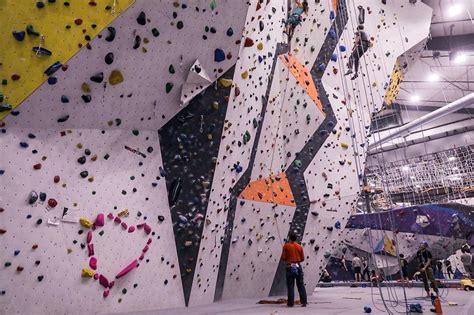 Metrorock - Dates offered: Every first and third Sunday of the month from 9:00AM to 12:00PM. Prerequisites: Climbing 5.9 and being able to or have already passed a TR test. Prices (per climber): $75 ($63.75 for members**) This March: This upcoming March, Metrorock Vermont is hosting free Learn to Lead class every Sunday of the month for members! …