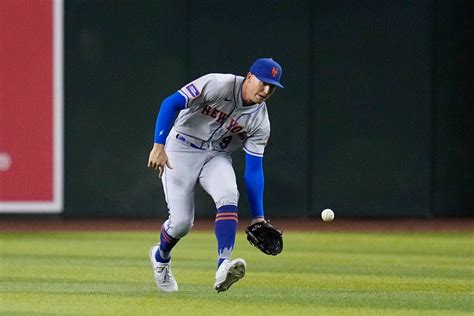 Mets Notebook: Brandon Nimmo staying in left field for now