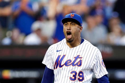 Mets Notebook: Edwin Diaz ahead of schedule with rehab of torn patellar tendon