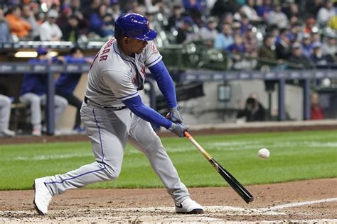 Mets Notebook: Struggling Eduardo Escobar sits out series finale vs. Brewers