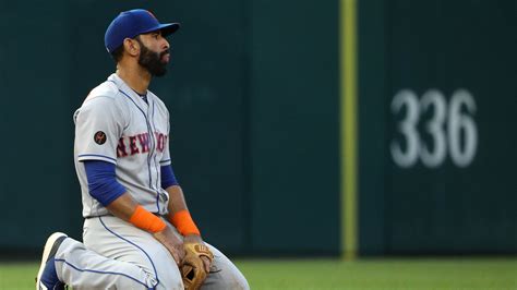 Mets lose series to Red Sox as season continues to slip away