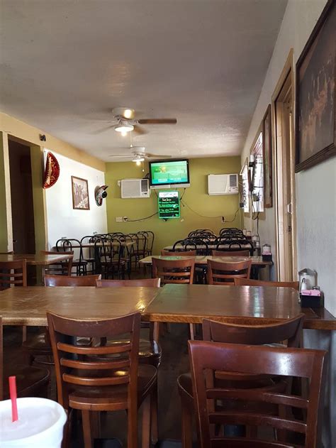 The restaurant is always clean and their waitresses are very kind. More Reviews(142) ... Mr Taco Mexican Restaurant. Mexican. Restaurants in San Antonio, TX. Location & Contact. 3294 Pleasanton Rd, San Antonio, TX 78221 (210) 923-8454 Order Online Suggest an Edit. Take-Out/Delivery Options. take-out. delivery. 