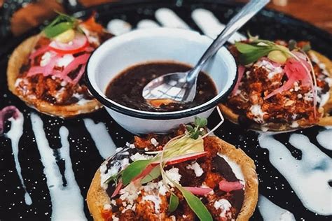 Mexico city food tour. But that's not all, you will get to try mouth-watering dishes such as chilaquiles, barbacoa, and real street food tacos, including suadero, lengua, maciza, and more. Each stop is paired with a traditional drink, dessert and closing drink are local favorites. Tour Times: 10:30am - 2:00pm. Aprox. 3.5 hours. 