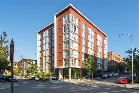MODERN LUXE. NORTHWEST CHILL. Modera South Lake Union’s modern studio, one- and two-bedroom apartment homes are beautifully outfitted with thoughtful touches like ultra-high-speed Internet, gas ranges, and air conditioning - all backed by our Peace of Mind Service Guarantees. MOVE-IN DATE.. 