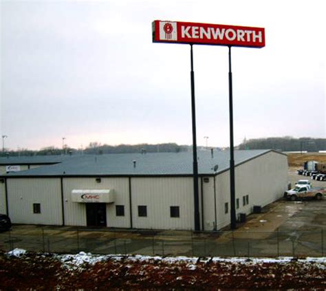LEAWOOD, Kan., Feb. 22, 2018 — MHC's Kansas City region received the prestigious 2017 Kenworth North American Medium Duty Dealer of the Year award for achieving an outstanding year of sales and increasing market share. This is the fourth time MHC Kenworth - Kansas City has earned the award, and encompasses locations in Columbia, Kansas City and St. Joseph, Mo., and Olathe and Topeka, Kan.. 