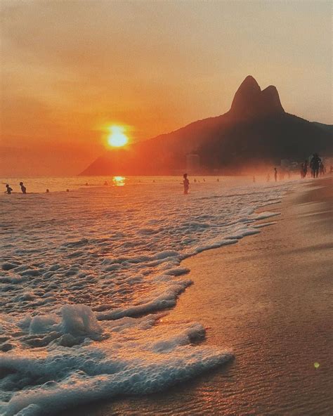 Mia Lee Instagram Rio de Janeiro