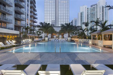 Miami downtown apartments. Apartments for rent in Downtown Miami, Florida have a median rental price of $3,850. There are 1543 active apartments for rent in Downtown Miami, which spend an average of 79 days on... 