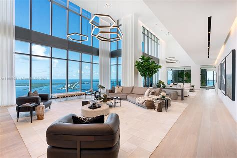 Miami penthouse. In today's video, we are taking a look at one of the most iconic penthouses in Brickell sitting in the heart of Miami!Thank you for watching!! Follow my soci... 