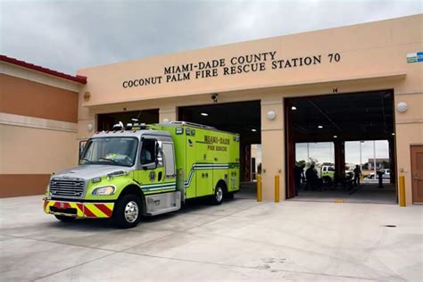 Miami-Dade Fire Rescue responds to house fire in Miami Springs; 1 dog dead