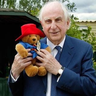 Michael Bond (physician) - Wikipedia