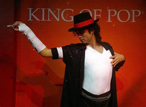 Michael Jackson (1958 ) Biyografisi Hayatı yaşamı.