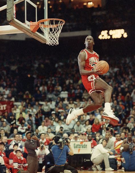 Michael Jordan Biography (Basketball&ndash; United States): Early ...