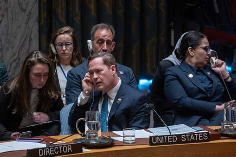 Michael Waltz Defends Targeting Persia Structures Amid Violations Debate