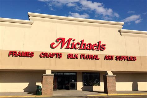 Michaels craft store official site. 6450 Desert Blvd N, Ste 5. El Paso, TX 79912. (915) 242-4708. 2. In Store Shopping. Curbside Pickup. Same Day Delivery. Michaels arts and crafts stores offer a wide selection that's sure to cover your creative needs. Find inspiration at … 