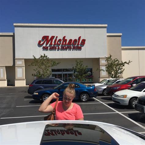 Michaels springfield mo. Find out the opening hours, weekly ads, and contact information of Michaels store at 1840 East Independence Street, Springfield, MO. See the map, nearby stores, and customer … 