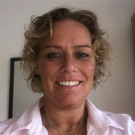 Michelle Knol - Kassamedewerker klantenservice - LinkedIn