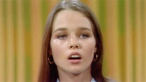Michelle Phillips  Huangshi