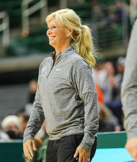Michigan State women’s hoops coach Suzy Merchant steps down