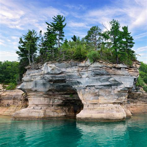 Michigan rocks. 1) Hike the Chapel-Basin Loop: Single Best Thing to do in the Pictured Rocks! At between 10 and 13 miles round trip, the Chapel-Basin Loop is sometimes treated as a beginner’s backpacking loop, and offers some of the most varied scenery in the Pictured Rocks National Lakeshore. This hike can also be done as a day trip. 