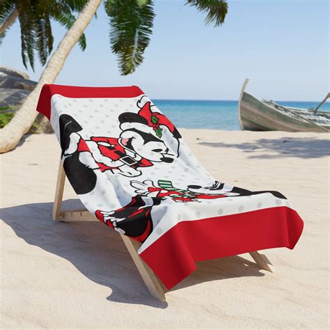 Mickey and Minnie Beach Towels - Etsy