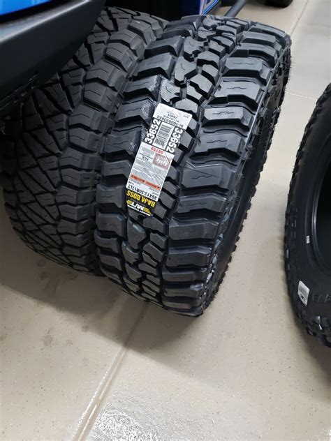 The Baja Boss ® M/T is Mickey Thompson’s definitive premium mud terrain featuring a cutting-edge asymmetrical tread pattern optimized for reduced noise, off-road traction, and on-road handling; extreme Sidebiters ® for off-road traction and protection; Powerply ™ XD 3-Ply construction for sidewall puncture resistance and handling; and silica-reinforced compound for on-road tread wear .... 