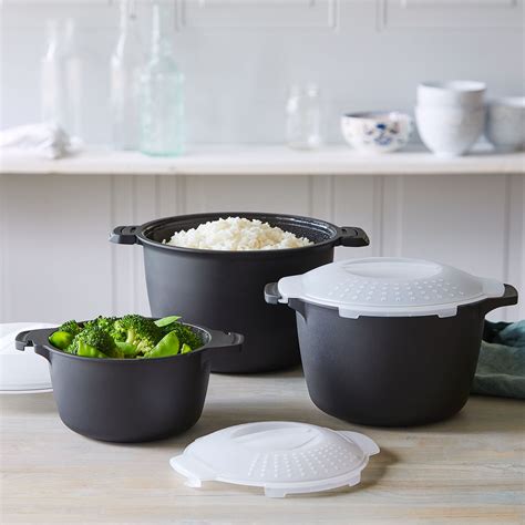 Nov 10, 2020 · Today, we have done a pampered chef micro cooker review to see whether it is worth the hype. Pampered Chef Micro Cooker Review: Micro-cookers: It has three …. 